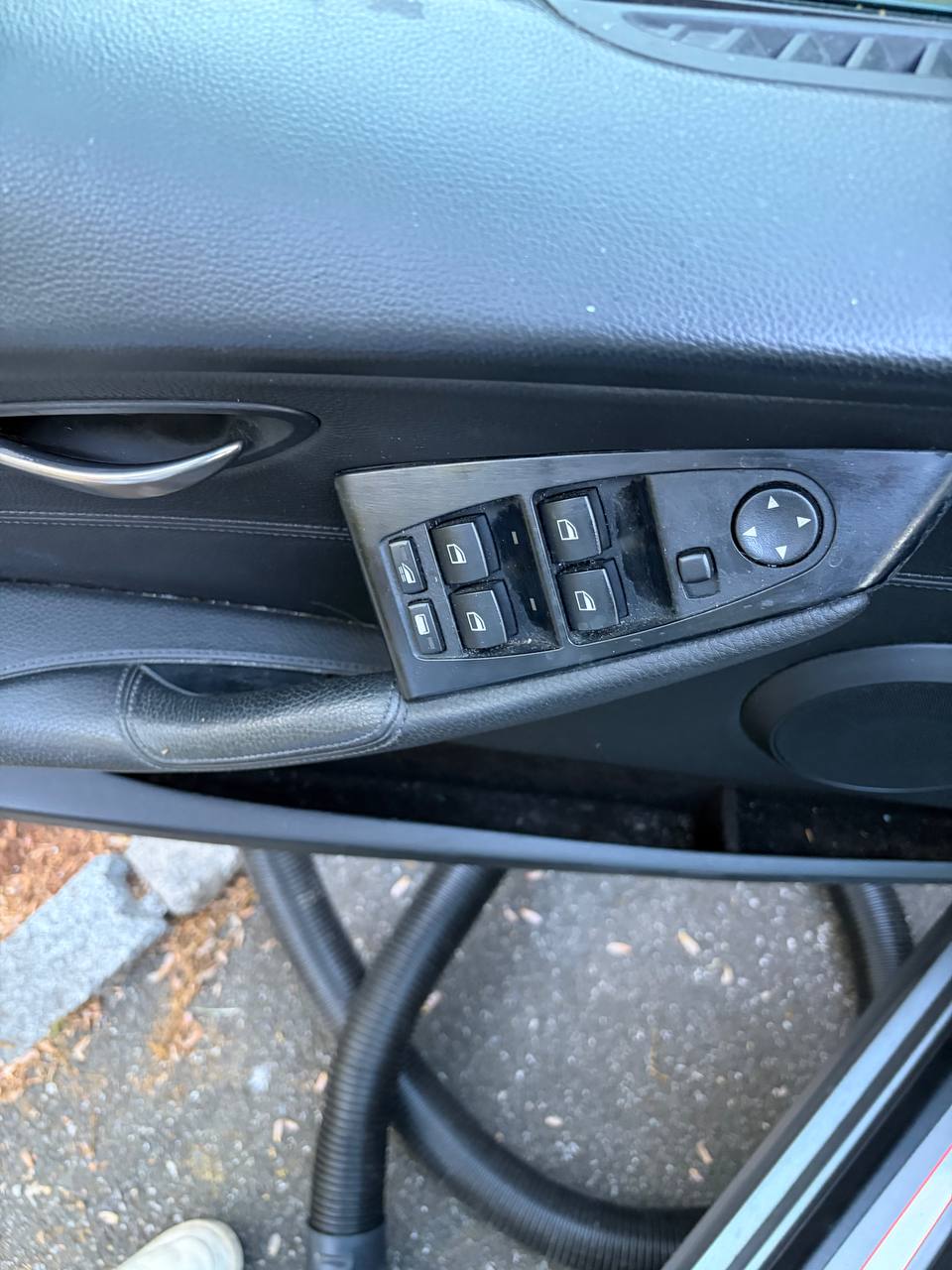 BMW 650i door panel before