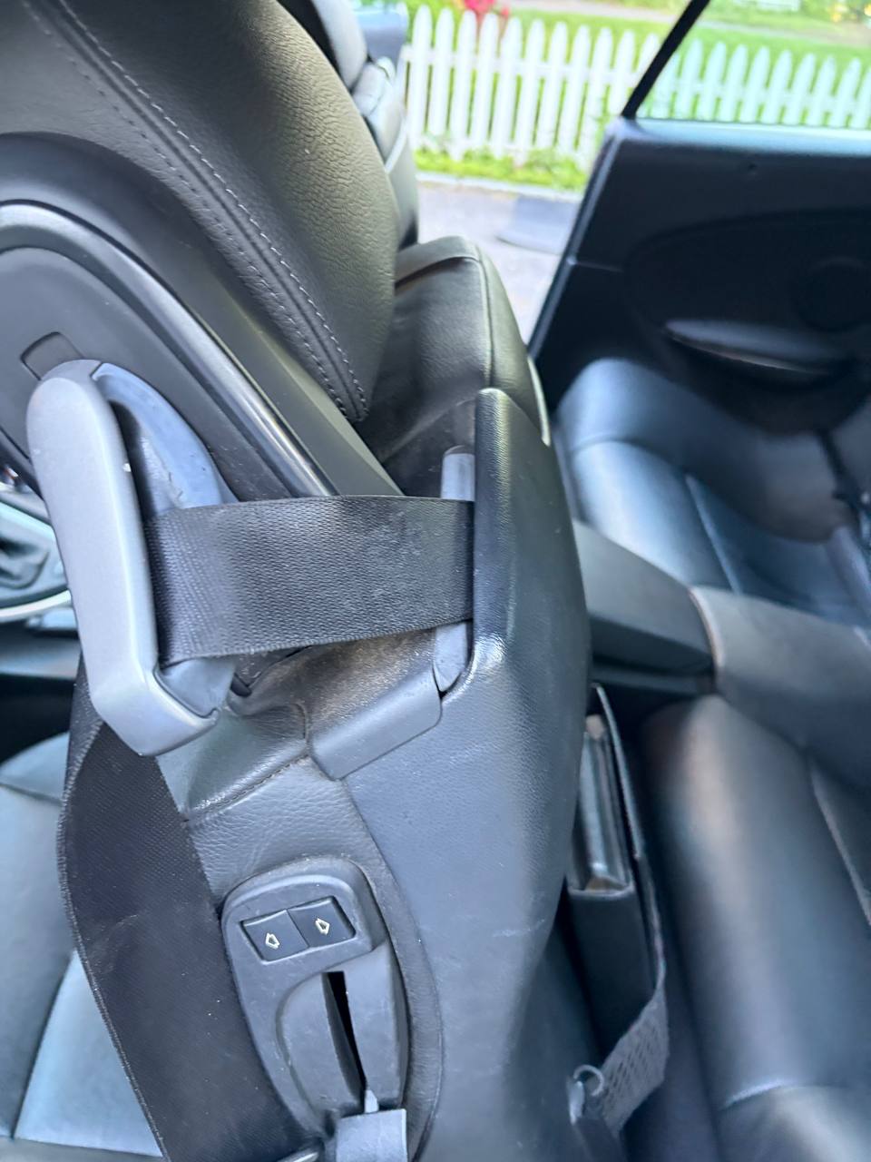 BMW 650i seat before