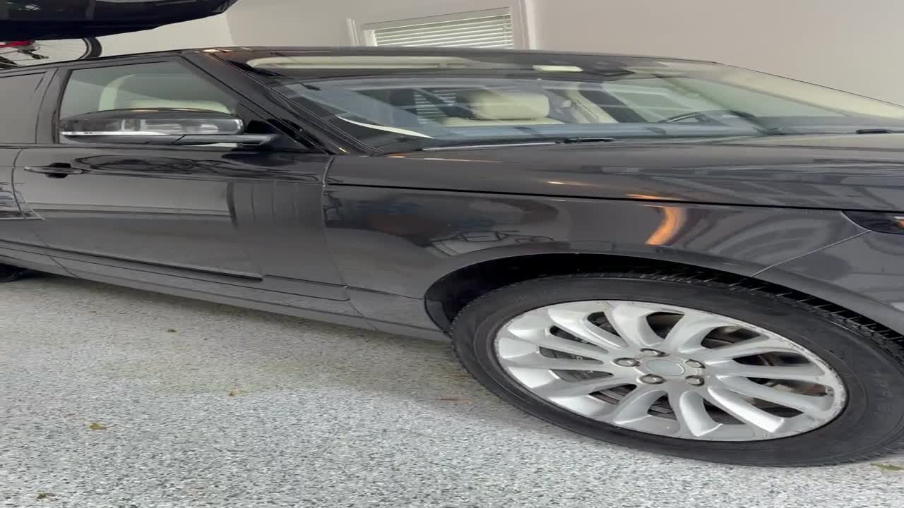Range Rover walk-around video